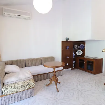 Holiday home Annas Family House Fourka