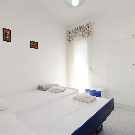 Annas Family House Fourka