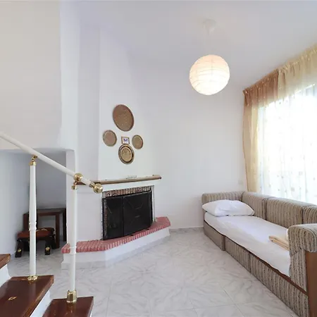 Holiday home Annas Family House Fourka
