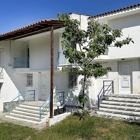 Annas Family House Fourka