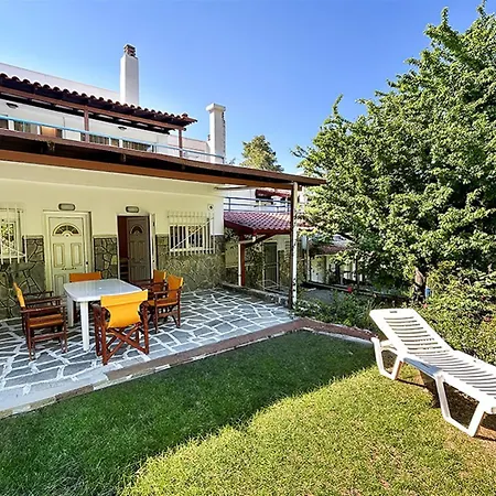 Holiday home Annas Family House Fourka
