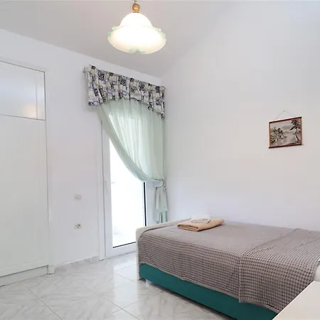 Nyaraló Annas Family House *